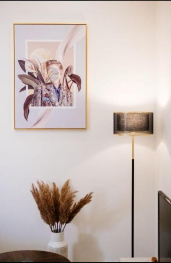 Brand New Apartment Nearby Metro Athens Ngoại thất bức ảnh