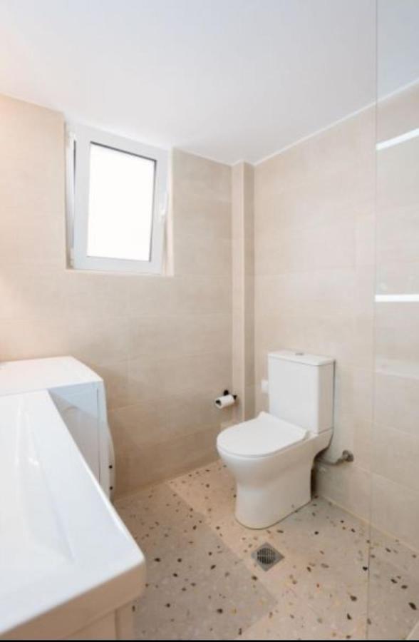 Brand New Apartment Nearby Metro Athens Ngoại thất bức ảnh